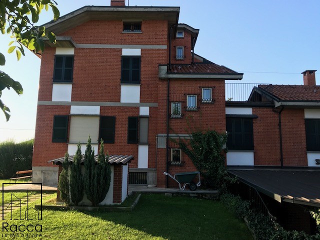 Prestigiosa villa unifamiliare